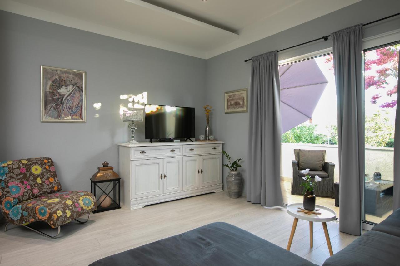 Apartmani Dijana Podgora Exterior foto