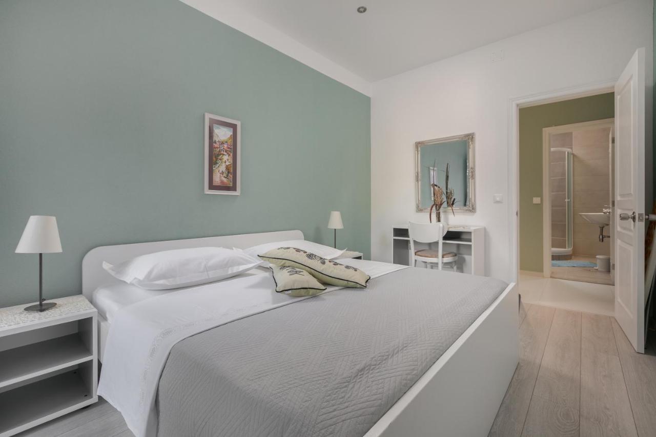 Apartmani Dijana Podgora Exterior foto