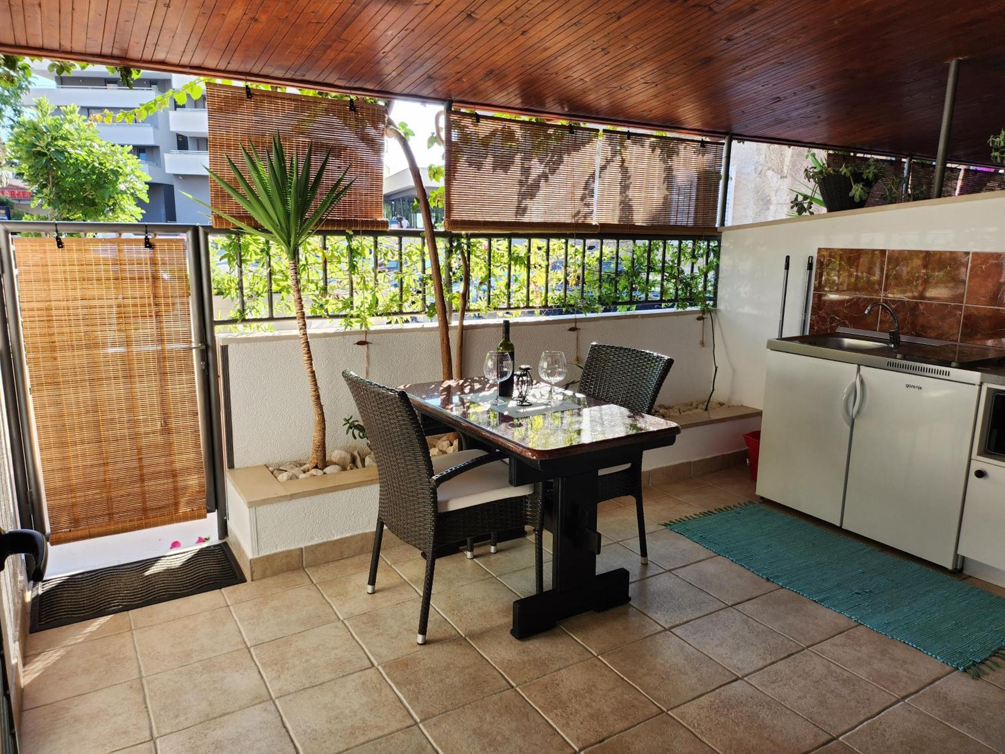 Apartmani Dijana Podgora Exterior foto